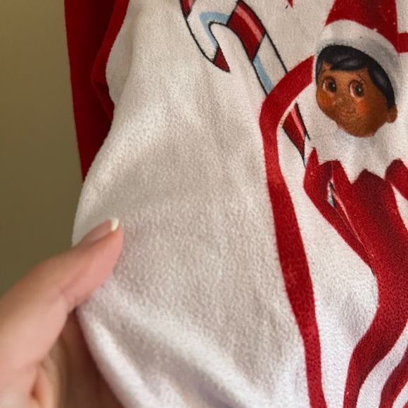 🔴ELF ON THE SHELF: Boy’s size M, Elf on the Shelf matching pajama set preowned. - Picture 8 of 14